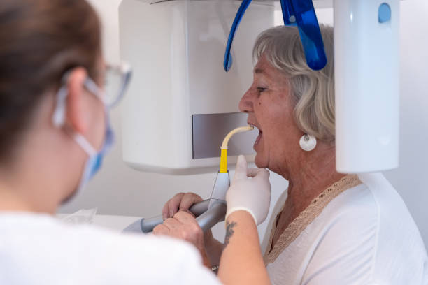 Best Broken Tooth Emergency  in West Dundee, IL